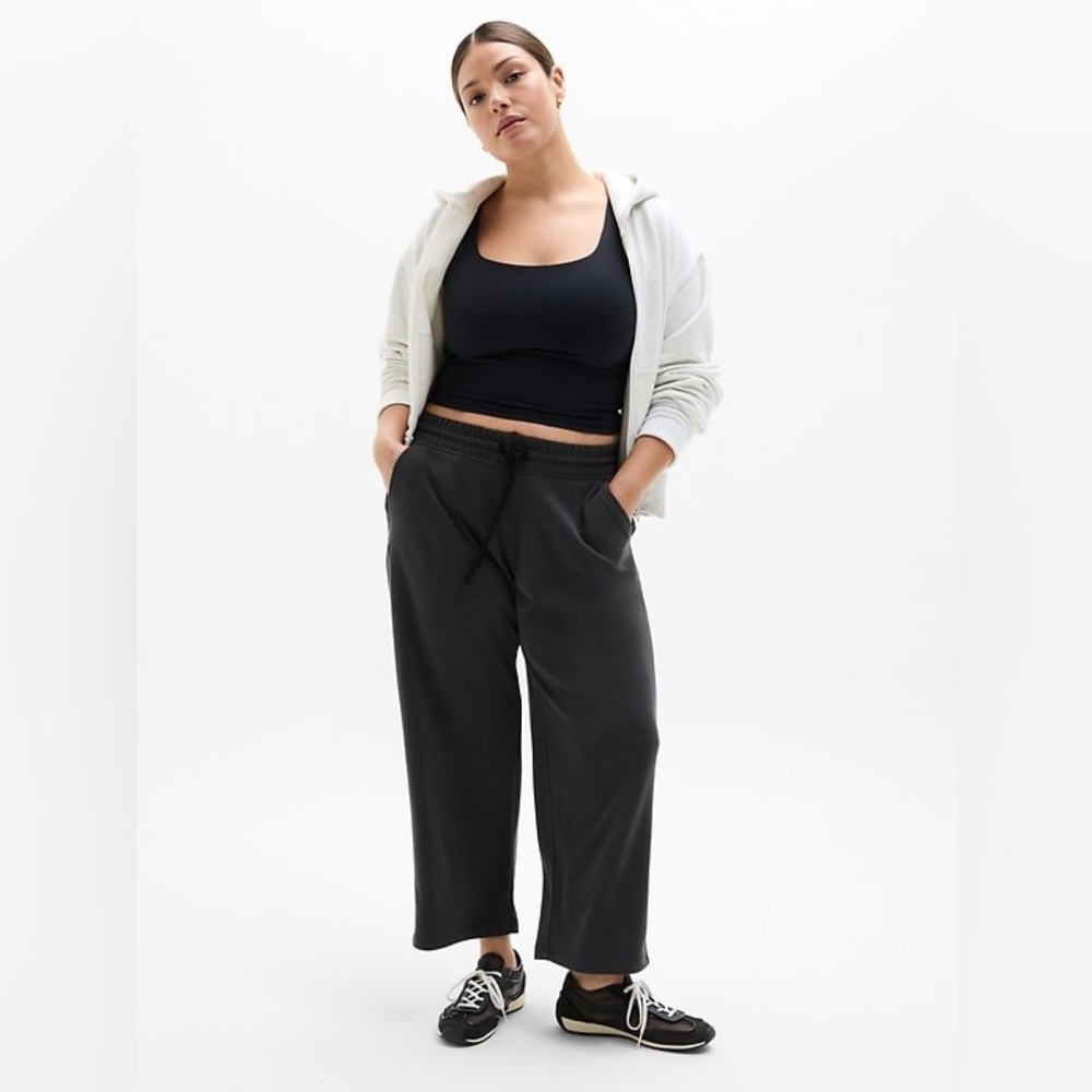 Athleta Endless High-Rise Pant. Black Size L